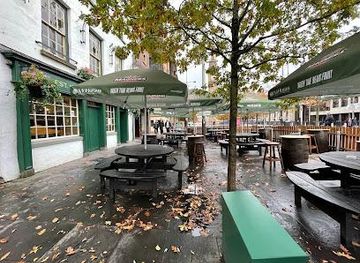 united-kingdom/belfast/attraction/mchughs-bar-restaurant