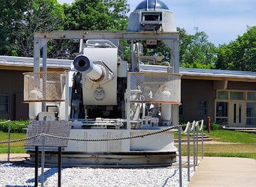 illinois/illinois-beach-state-park/attraction/national-museum-of-the-american-sailor