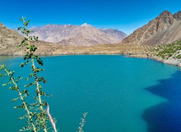 pakistan/ladakh/attraction/kharfaq-lake
