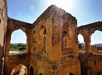 oman/ash-sharqiyah-north-governorate/attraction/old-ibra-al-minzifah