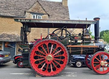 united-kingdom/gloucestershire/attraction/gloucestershire-annual-vintage-and-country-extravaganza