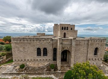 albania/kurbin/attraction/gjergj-kastrioti-national-museum-skanderbeg