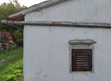 slovenia/sezana/attraction/cisterna-carsica