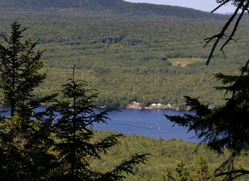 vermont/molly-falls-state-park/attraction/silver-ledge-trail