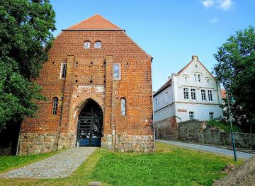 germany/pomerania/attraction/burgruine-wredenhagen