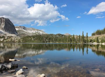 wyoming/snowy-range/attraction/mirror-lake-picnic-area