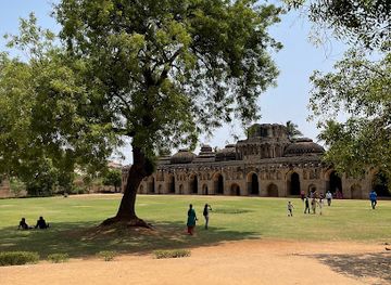 india/hampi/attraction/gudi-gajashale
