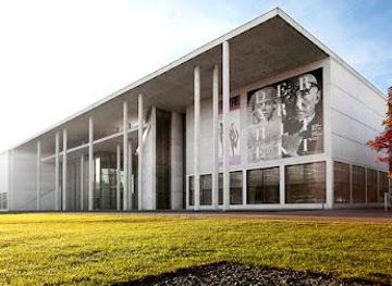 germany/munich/attraction/pinakothek-der-moderne