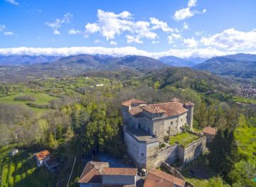 italy/lunigiana/attraction/castello-di-monti