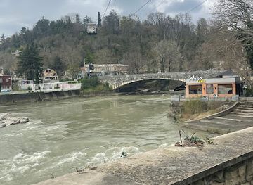 georgia/akhaltsikhe/attraction/paolo-iashvili-and-tsitian-tabidze