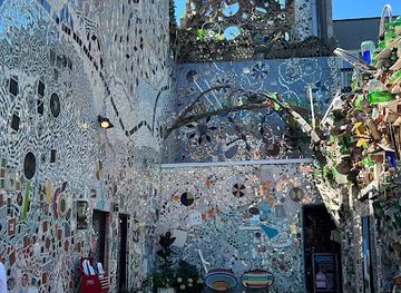 pennsylvania/philadelphia/attraction/philadelphia-s-magic-gardens