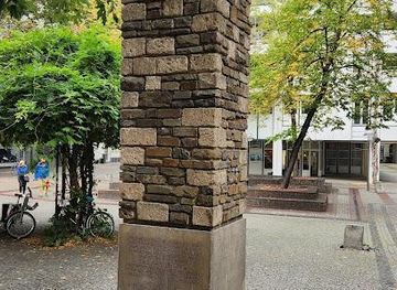 germany/bonn/attraction/schmitz-column