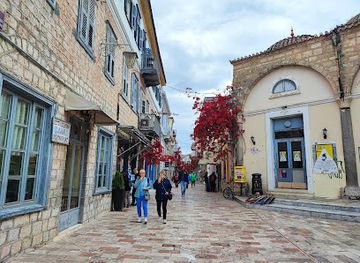 greece/nafplio/attraction/plateia-trion-nauarchon
