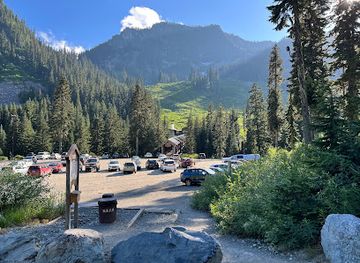 washington/snoqualmie-pass/attraction/snow-lake-trailhead