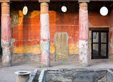 italy/herculaneum/attraction/casa-del-rilievo-di-telefo