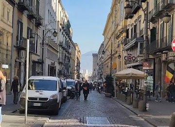 italy/capri/attraction/via-toledo
