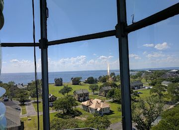 new-jersey/central-jersey/attraction/sandy-hook-lighthouse