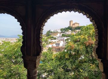 spain/granada/albaicin/attraction/el-banuelo