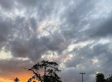 papua-new-guinea/alotau/attraction/sanderson-bay-beach-front