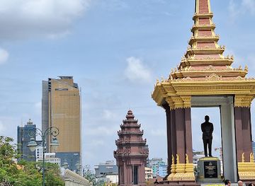 cambodia/kampong-speu/attraction/statue-of-his-majesty-preah-bat-samdech-preah-norodom-sihanouk