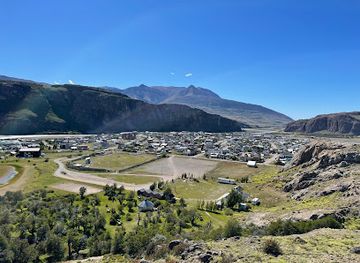 argentina/cerro-fitz-roy/attraction/laguna-torre-trailhead-parking-area