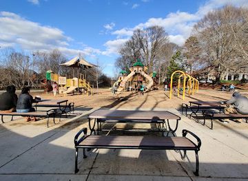 north-carolina/winston-salem/attraction/hanes-park