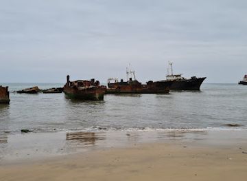 angola/lower-congo-basin/attraction/cemiterio-dos-navios