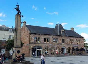 united-kingdom/inverness/attraction/falcon-square