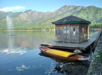 india/kashmir-great-lakes/attraction/zabarwan-park