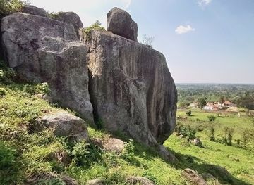 uganda/rwenzori-mountains-national-park/attraction/bwikara-hill