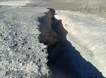 argentina/salta/attraction/serpentine-of-train-to-the-clouds