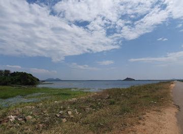 sri-lanka/anuradhapura-district/attraction/rajanganaya-viewpoint