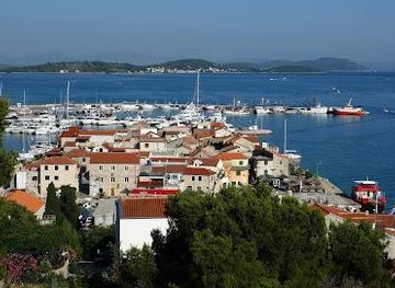 croatia/trogir/attraction/tribunj