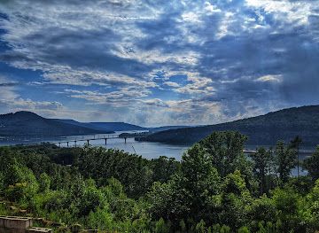 tennessee/chattanooga-valley/attraction/lookout-winery-venue