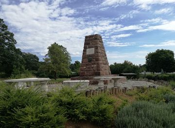 hungary/lake-balaton/attraction/virius-vince-emlekmu