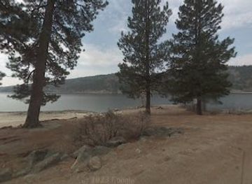 idaho/ponderosa-state-park/attraction/lumi-s-cove