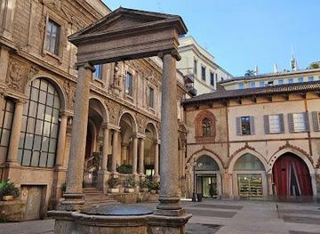 italy/milan/attraction/piazza-mercanti