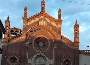italy/bergamo/attraction/piazza-del-carmine