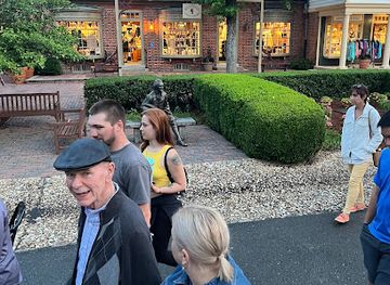 virginia/williamsburg/attraction/the-original-ghost-of-williamsburg-candlelight-walking-tour