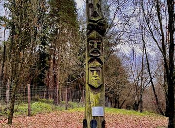 hungary/pilis-mountains/attraction/honfoglalas-emlekoszlop