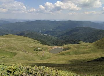 romania/caras-severin/attraction/lacul-vulturilor