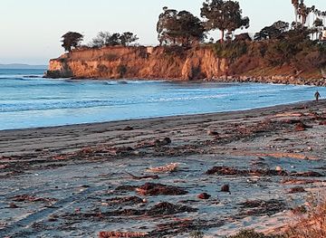 california/santa-barbara-county/attraction/leadbetter-beach