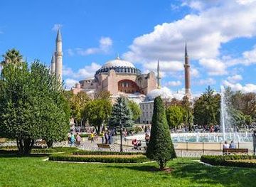 turkiye/istanbul/attraction/sultanahmet-square