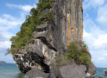 thailand/satun/attraction/ao-teluk-wao