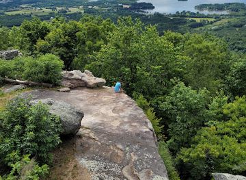 alabama/weiss-lake/attraction/cherokee-rock-village
