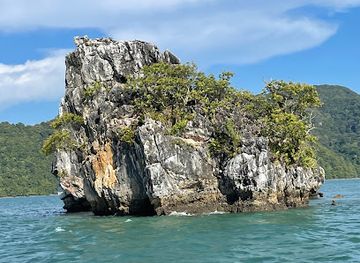 malaysia/langkawi-archipelago/attraction/sunset-dinner-cruise