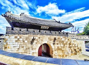 south-korea/suwon/jangan-gu/attraction/hwaseong-fortress-suwon