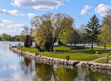 wisconsin/oshkosh/attraction/fox-river-state-trail