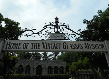 Laguerta Vintage Glasses Museum