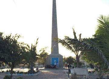 somalia/karkaar-mountains/attraction/the-tomb-of-the-unknown-soldier